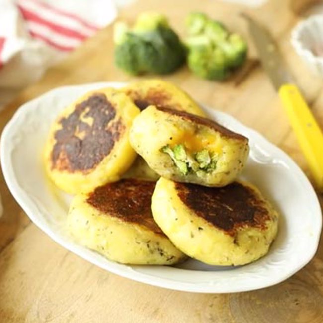 Broccoli & Cheese Pockets 