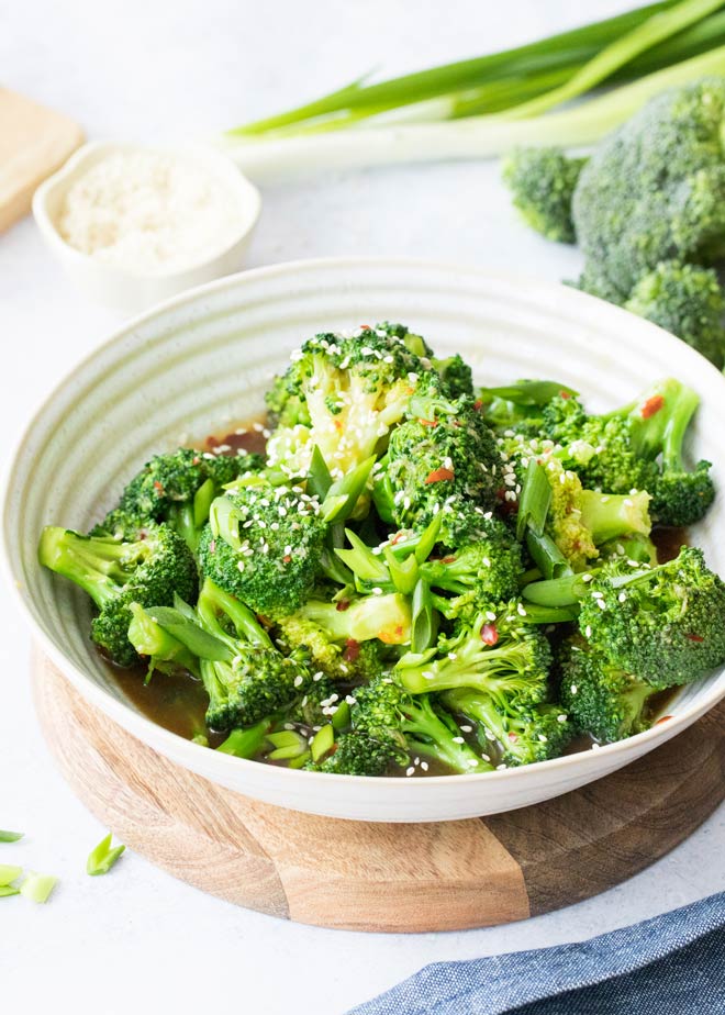 Broccoli With Garlic Sauce 