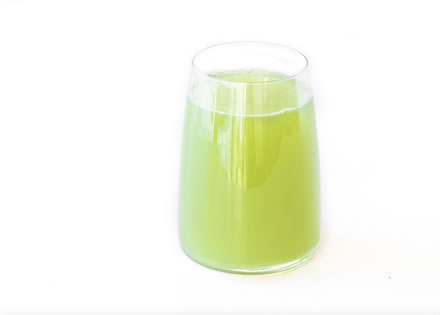 How Celery Juice Helps Alzheimer's, Dementia & Memory Issues