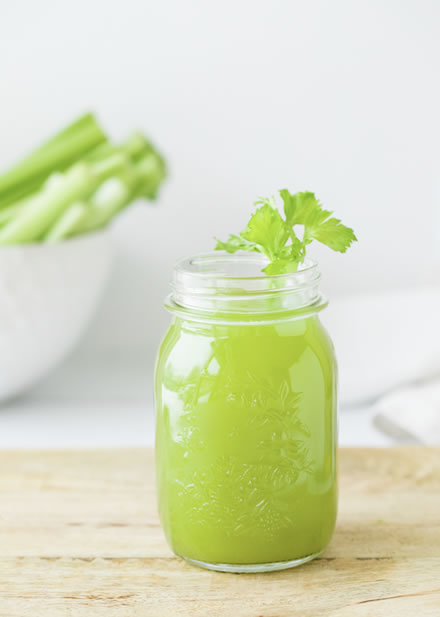 How Celery Juice Helps Heal UTIs, Bladder & Yeast Infections
