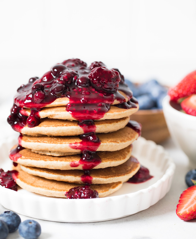 Pancakes With Berry Syrup