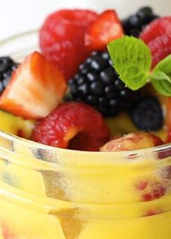 Mango Smoothie Berry Parfait 
