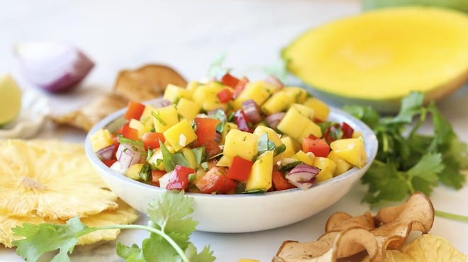 Pineapple & Apple Chips with Spicy Mango Salsa