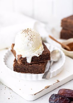 Chaga Date Brownies