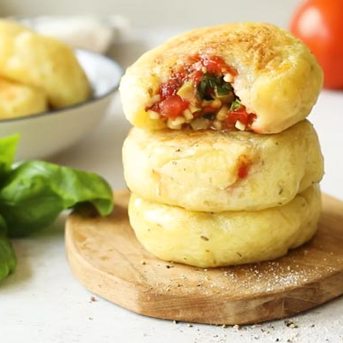 Tomato & Olive Pockets 